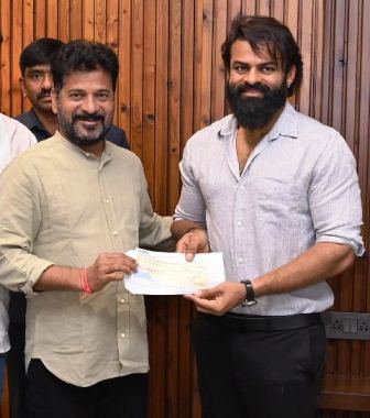 Hero Sai Durgha Tej Donated Rs 10 Lakhs To Flood Relief Efforts