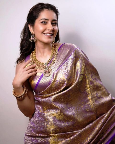 Rashi Khanna Birthday Special