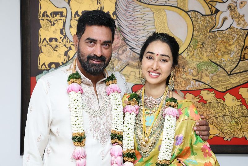 Director Krish Jagarlamudi Weds Dr Priti Challa Photos